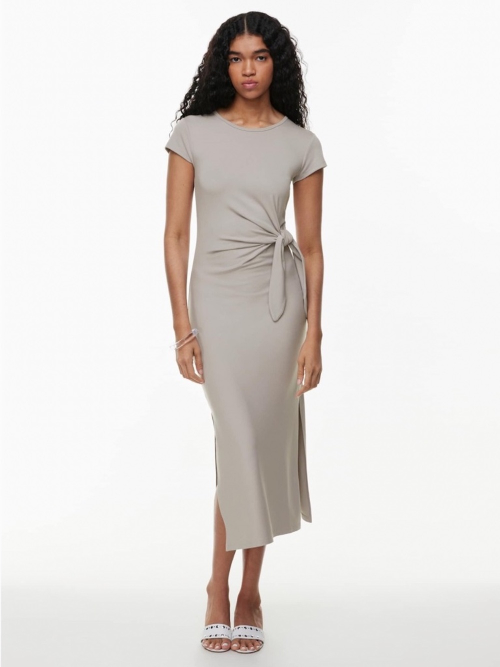 Aritzia- Wilfred Jersey t-shirt resort maxi dress. The Fortune Midi